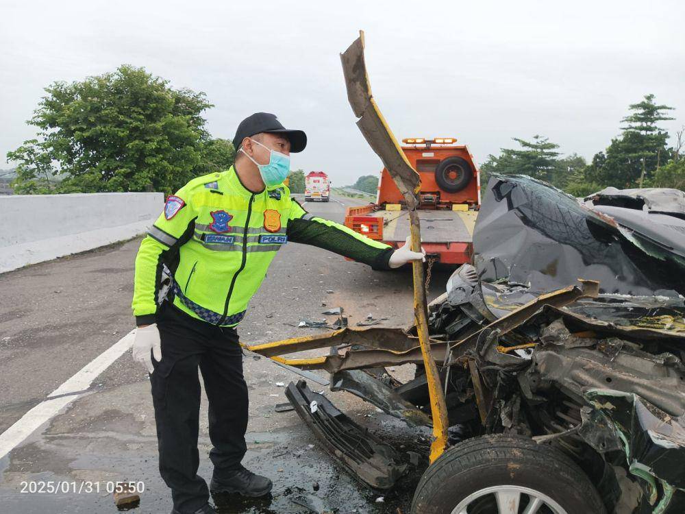Kecelakaan di Tol Jombang. (Dok. Polres Jombang)