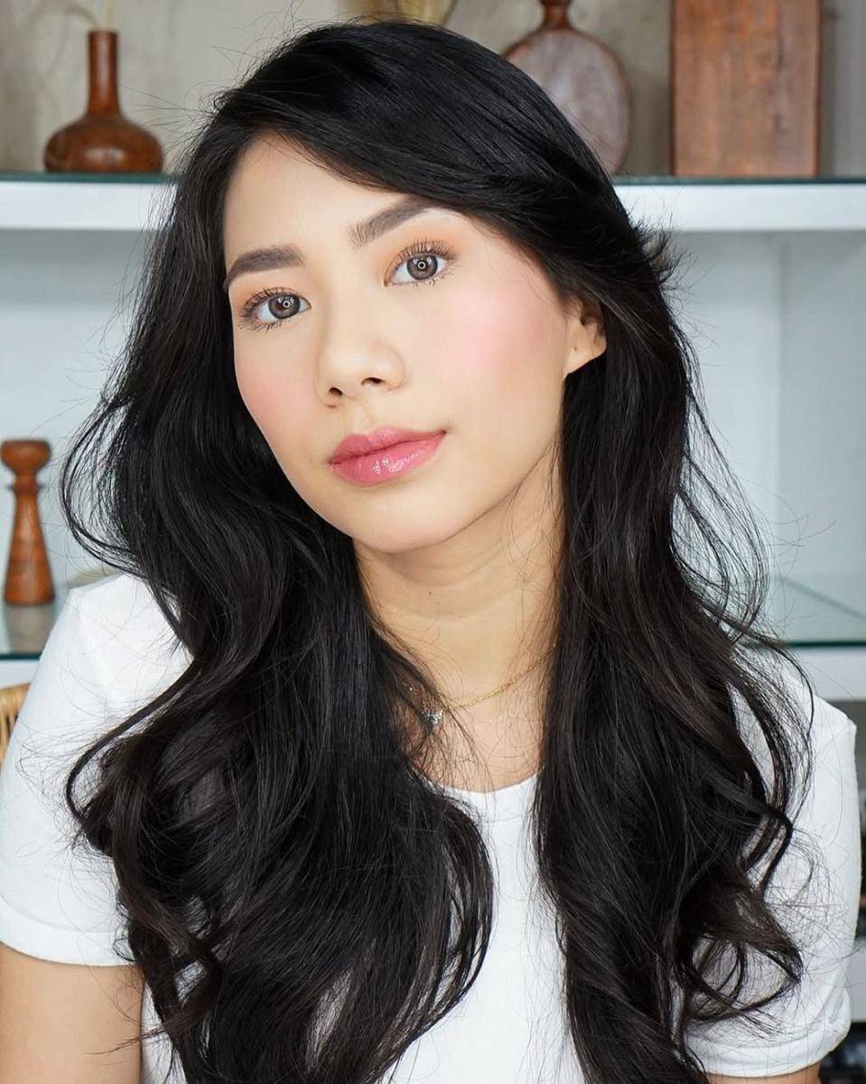 ide makeup hangout ala Abel Cantika (instagram.com/abellyc)