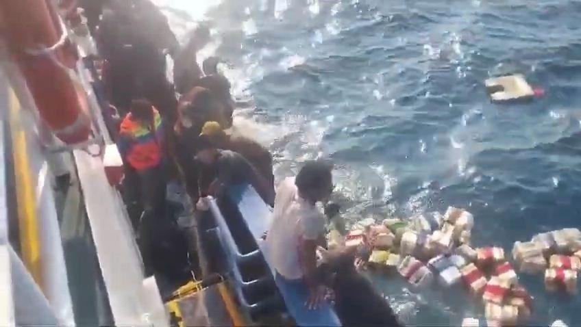 Kapal Nelayan Indramayu Terbalik: 4 ABK Meninggal, 1 Orang Hilang