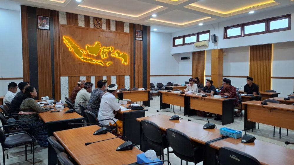 DPRD Klungkung Soroti Maraknya PMI Ilegal
