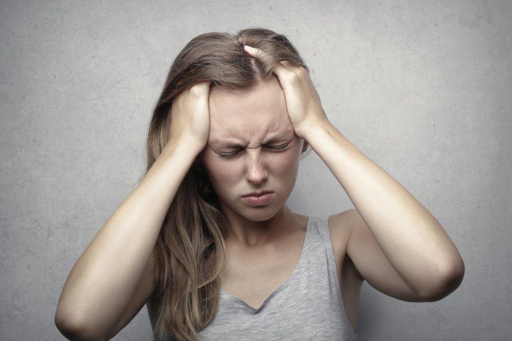 7 Penyebab Sakit Kepala Bagian Belakang yang Bisa Ganggu Aktivitas