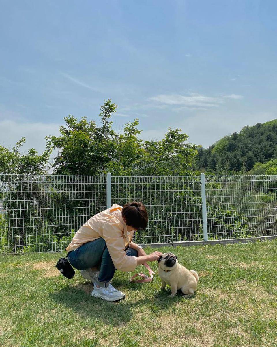outfit ala Yoo Yeon Seok (instagram.com/@yoo_yeonseok)