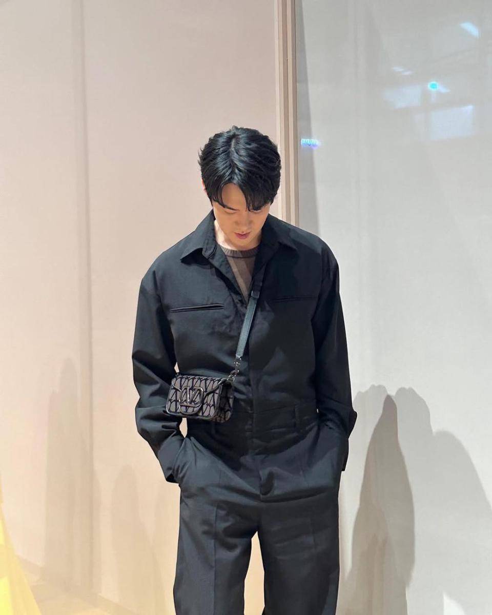 outfit ala Yoo Yeon Seok (instagram.com/@yoo_yeonseok)