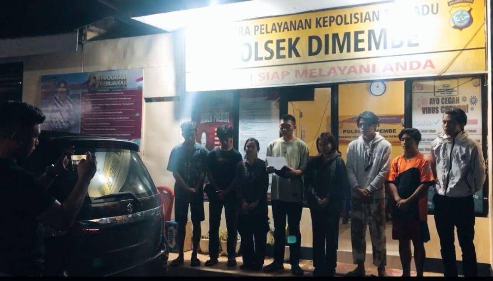 Para pendaki Gunung Klabat memberikan klarifikasi dan meminta maaf karena membuat laporan palsu ke Basarnas Manado. Dok. Basarnas Manado