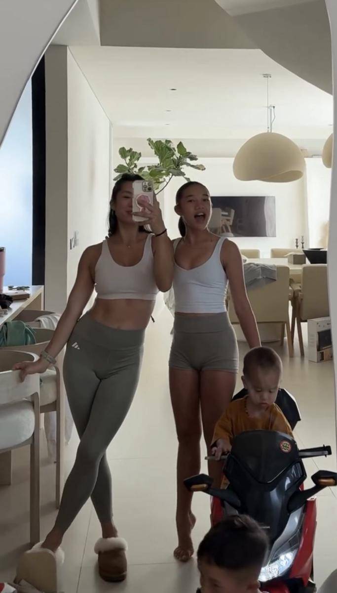 Jennifer Bachdim dan Kiyomi pilates bareng (instagram.com/jenniferbachdim)
