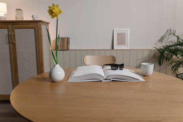 Ilustrasi coffee corner indoor cozy (Pexel.com/Tima Miroshnichenko)