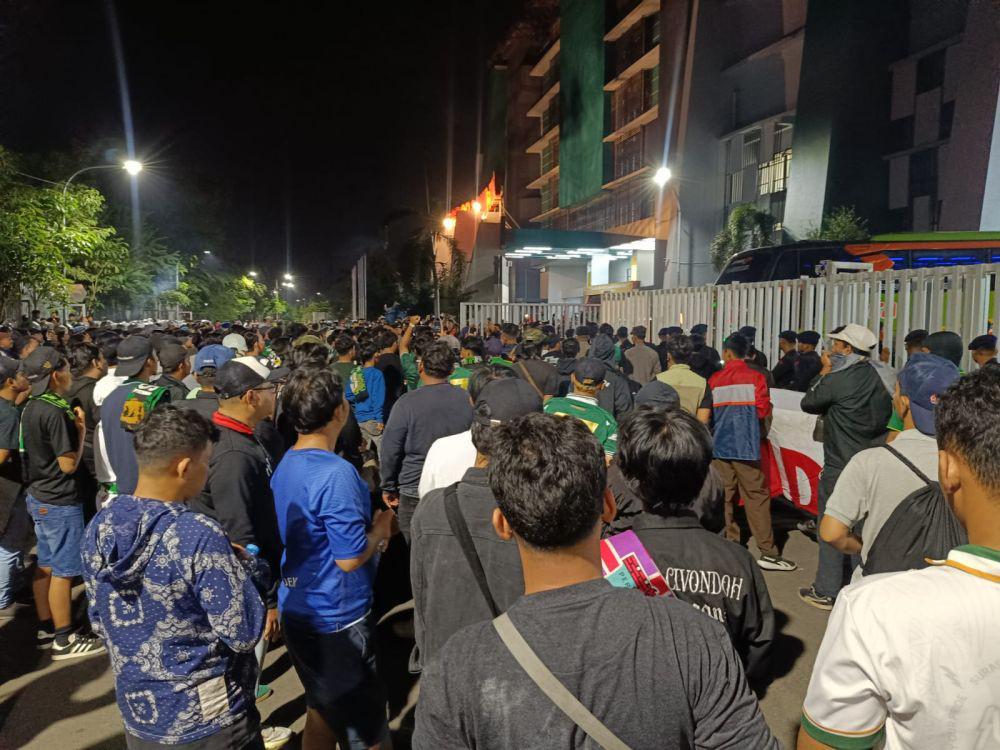 Setelah Persebaya Imbang Lawan Persita, Bonek Tuntut Perbaikan