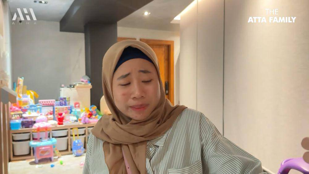 potret Sus Iroh pamit mudik pulang kampung (youtube.com/attahalilintar)