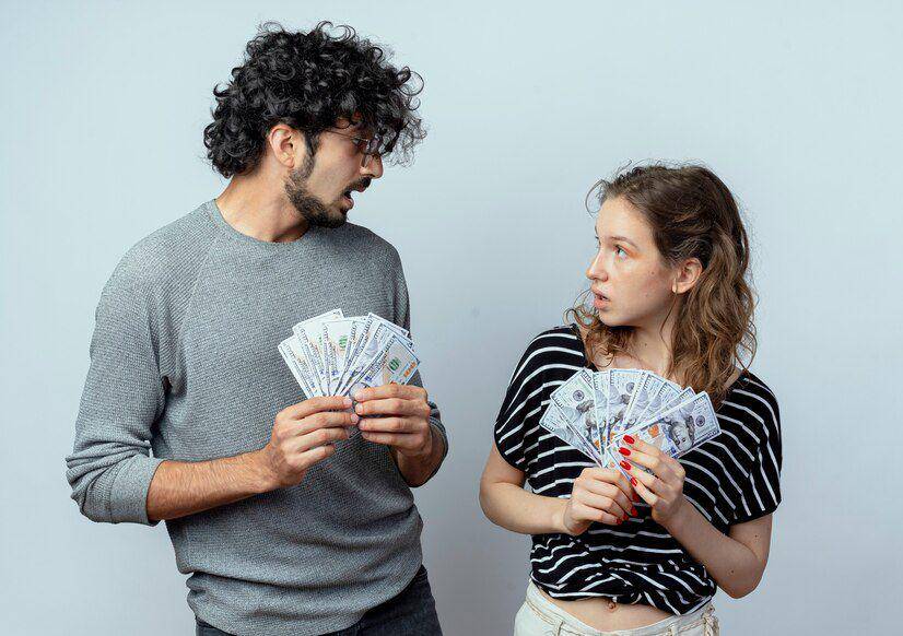 ilustrasi perbedaan budget (freepik.com/stockking)