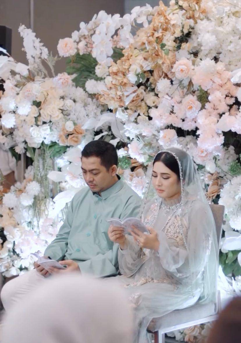 potret pengajian empat bulan kehamilan Indi Arisa, istri Ade Govinda (Instagram.com/ade_govinda)