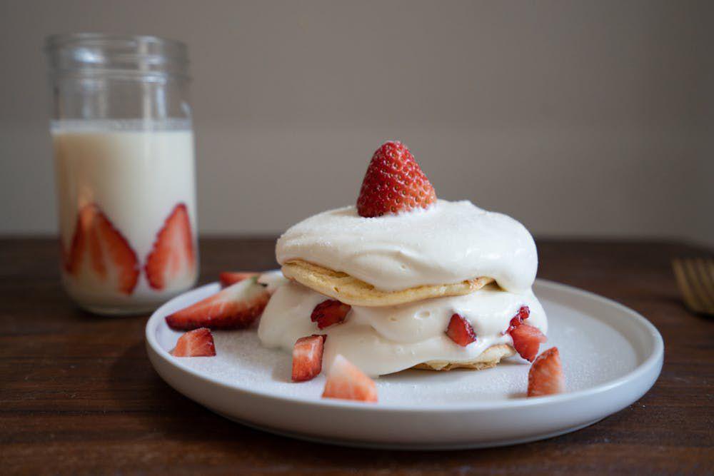 Jangan Sampai Gagal! Ini 7 Rahasia Bikin Pancake Stroberi Anti Bantat