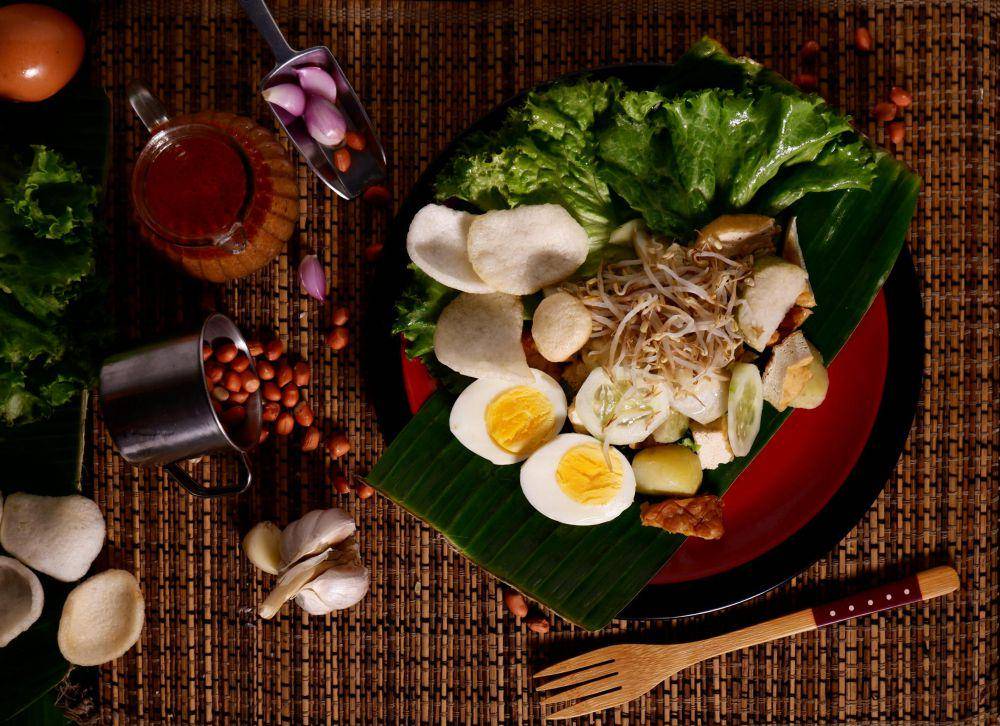 gado-gado (pexels.com/Ida Rizkha)