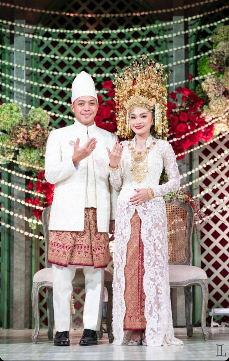 Busana dan Makeup Tamara Kalla di Akad Nikah bersama Rasyid Rajasa (instagram.com/leonardiwedding)