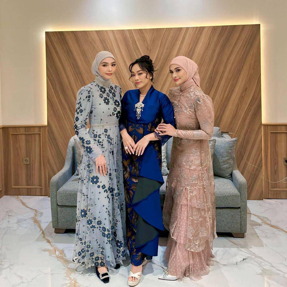 potret artis di resepsi Rasyid Rajasa (instagram.com/zitaanjani)