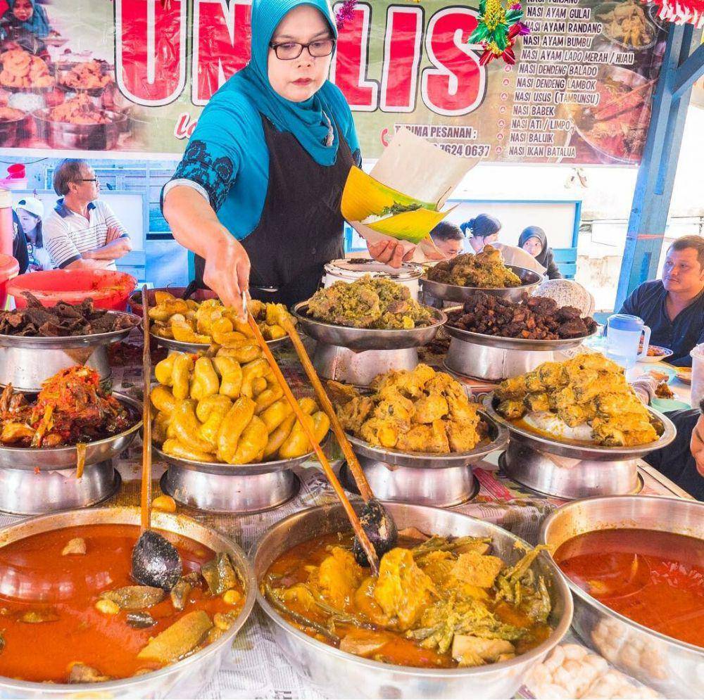 ilustrasi hidangan nasi kapau (instagram.com/thefoodranger)