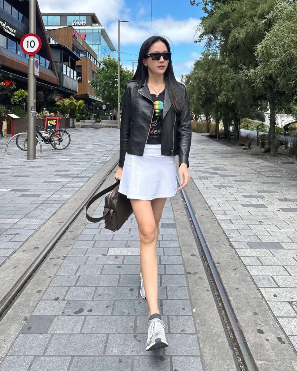 ide mix and match mini skirt ala Agnes Jennifer (instagram.com/agnes_jennifer)