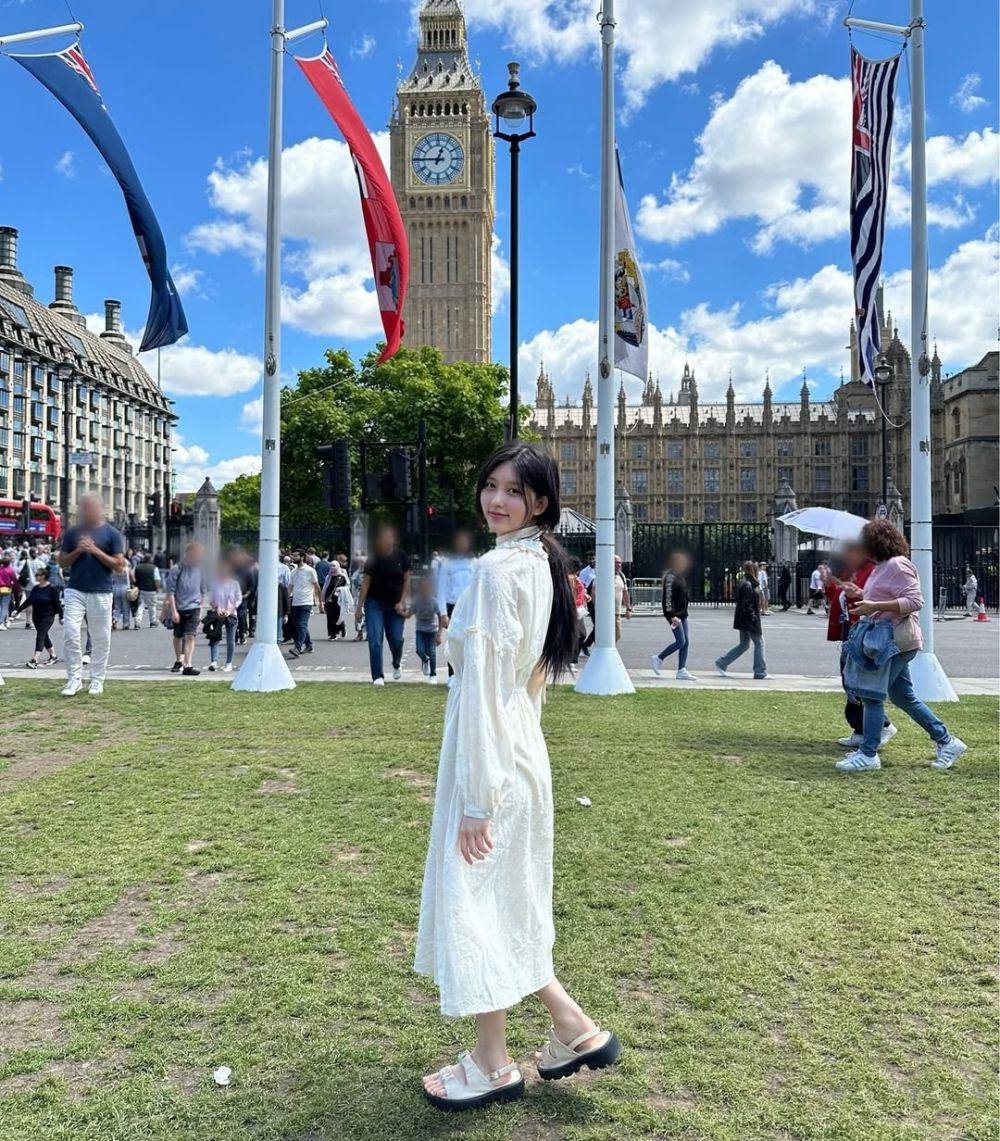 Gaeul IVE (instagram.com/fallingin__fall)