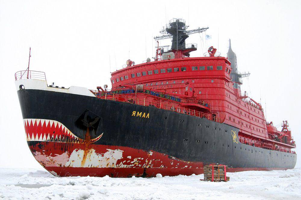 potret Yamal, kapal pemecah es milik Rusia dari kelas Arktika (commons.wikimedia.org/Pink floyd88)