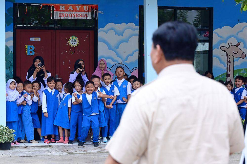 Presiden Prabowo Meninjau Program MBG di TK-SD Pulo Gadung (dok. Sekretariat Presiden)