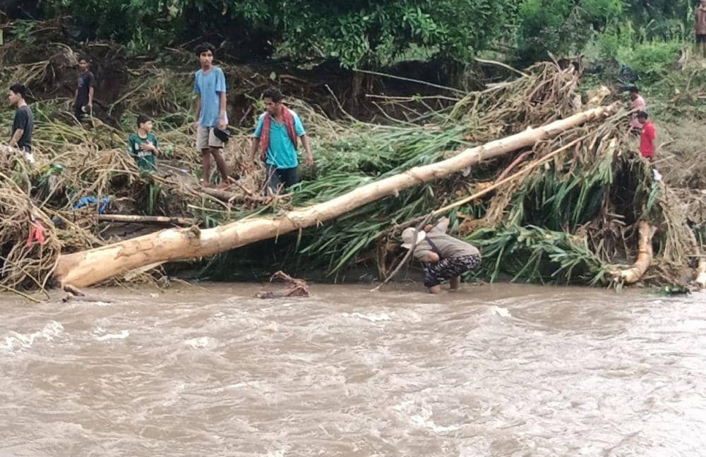 Pj Gubernur NTB Minta OPD Gerak Cepat Tangani Korban Banjir di Bima