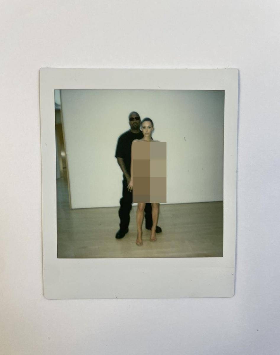 Kanye West dan Bianca Censori (x.com/kanyewest)