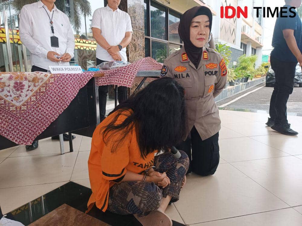 Ungkap kasus pencurian uang ATM korban rugi Rp76,8 juta di Bandar Lampung. (IDN Times/Tama Yudha Wiguna).