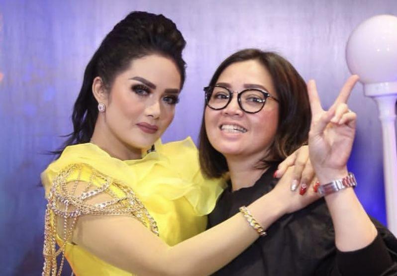 Potret Kenangan Kris Dayanti dan Manajernya yang Meninggal Dunia