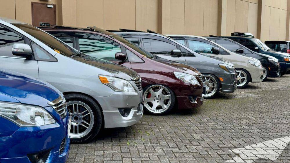 Basis modifikasinya dari mobil keluarga (VK)
