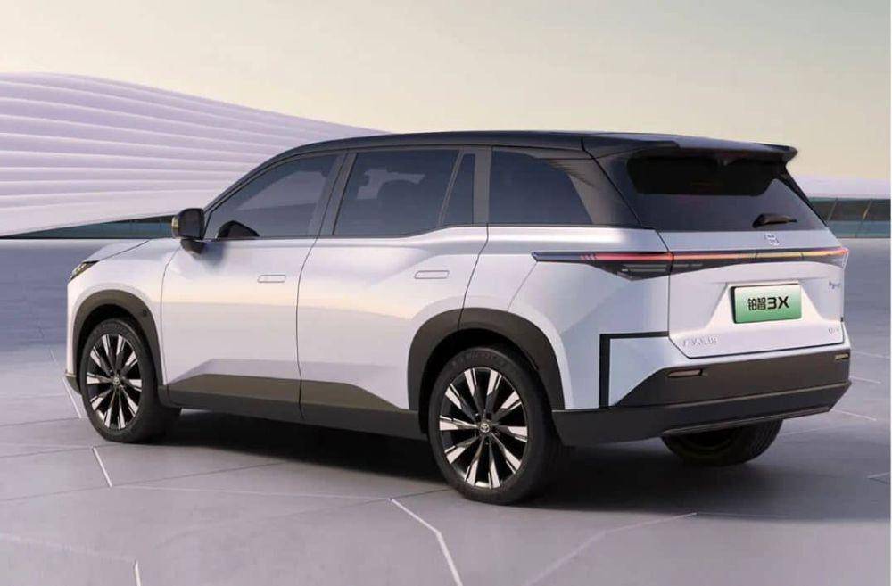 Jarak tempuhnya 610 km (Carnewschina)