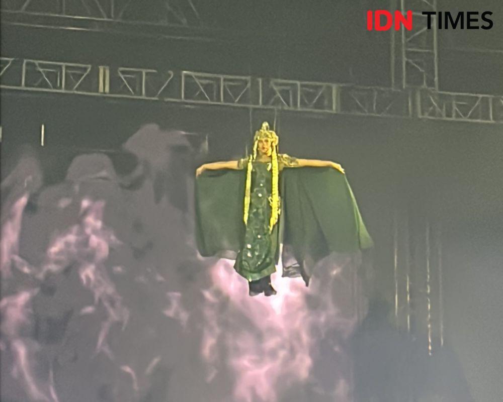 Momen Seru di Konser Bingah Yura Yunita, Ada Tamu Spesial