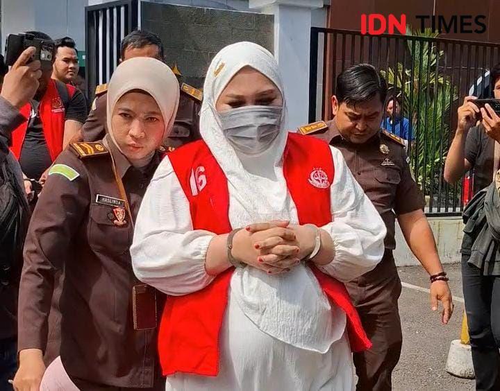 Tiga Tersangka Kasus Skincare Merkuri di Makassar Diserahkan ke JPU