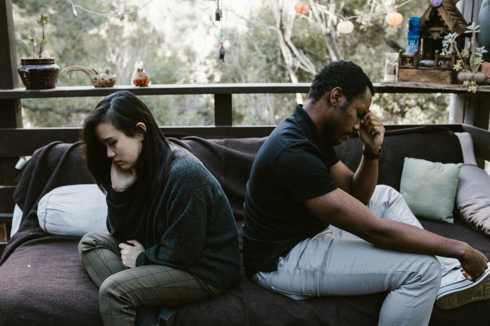 5 Tanda Pasanganmu Mempunyai Riwayat Toxic Relationship, Kenali!