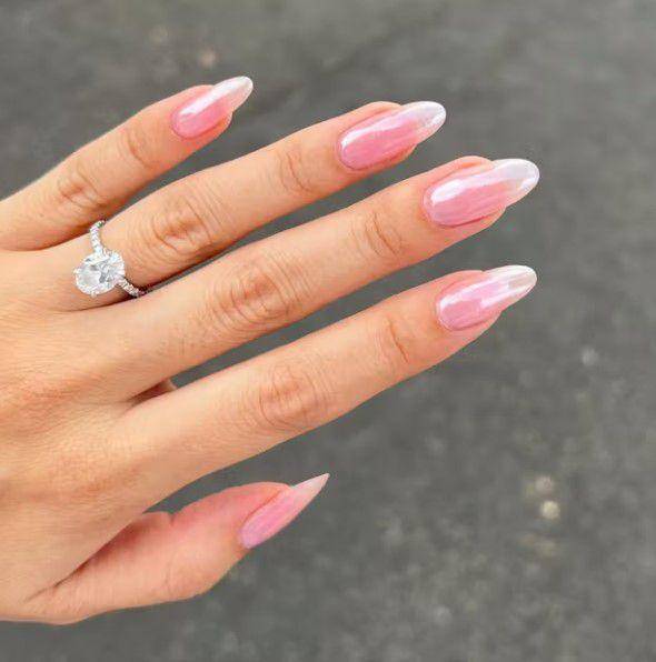 Ide nail art (instagram.com/nailsbyzola)