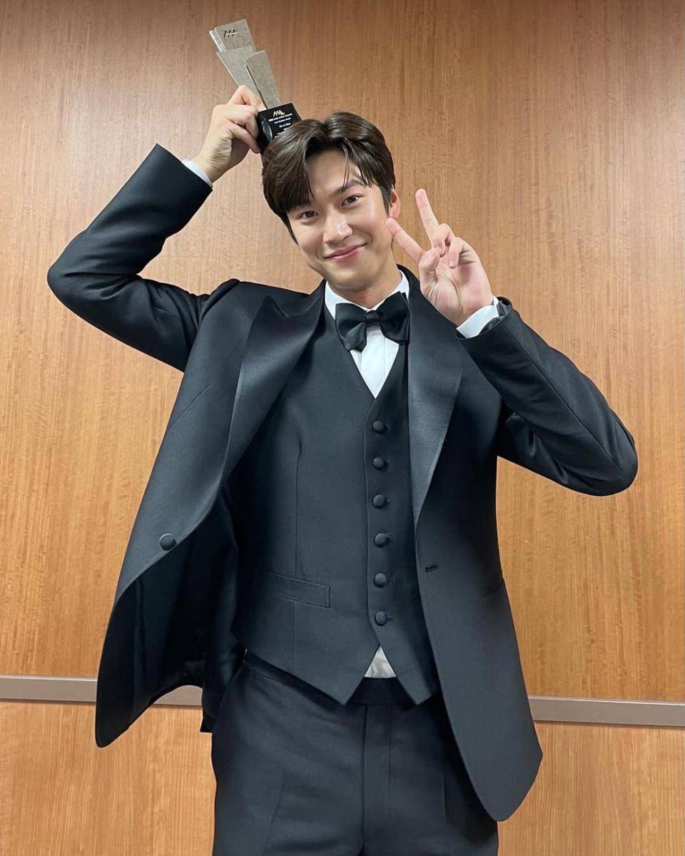 Potret Na In Woo (instagram.com/10042n00)