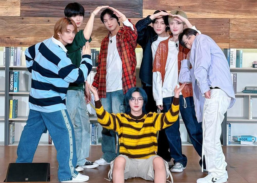 10 Pose Foto Grup ala Kpop, Bikin Feed Makin Estetik!