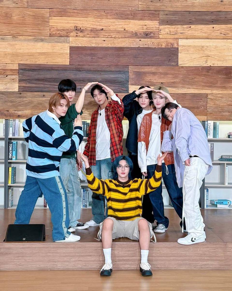 NCT DREAM (instagram.com/nct_dream)