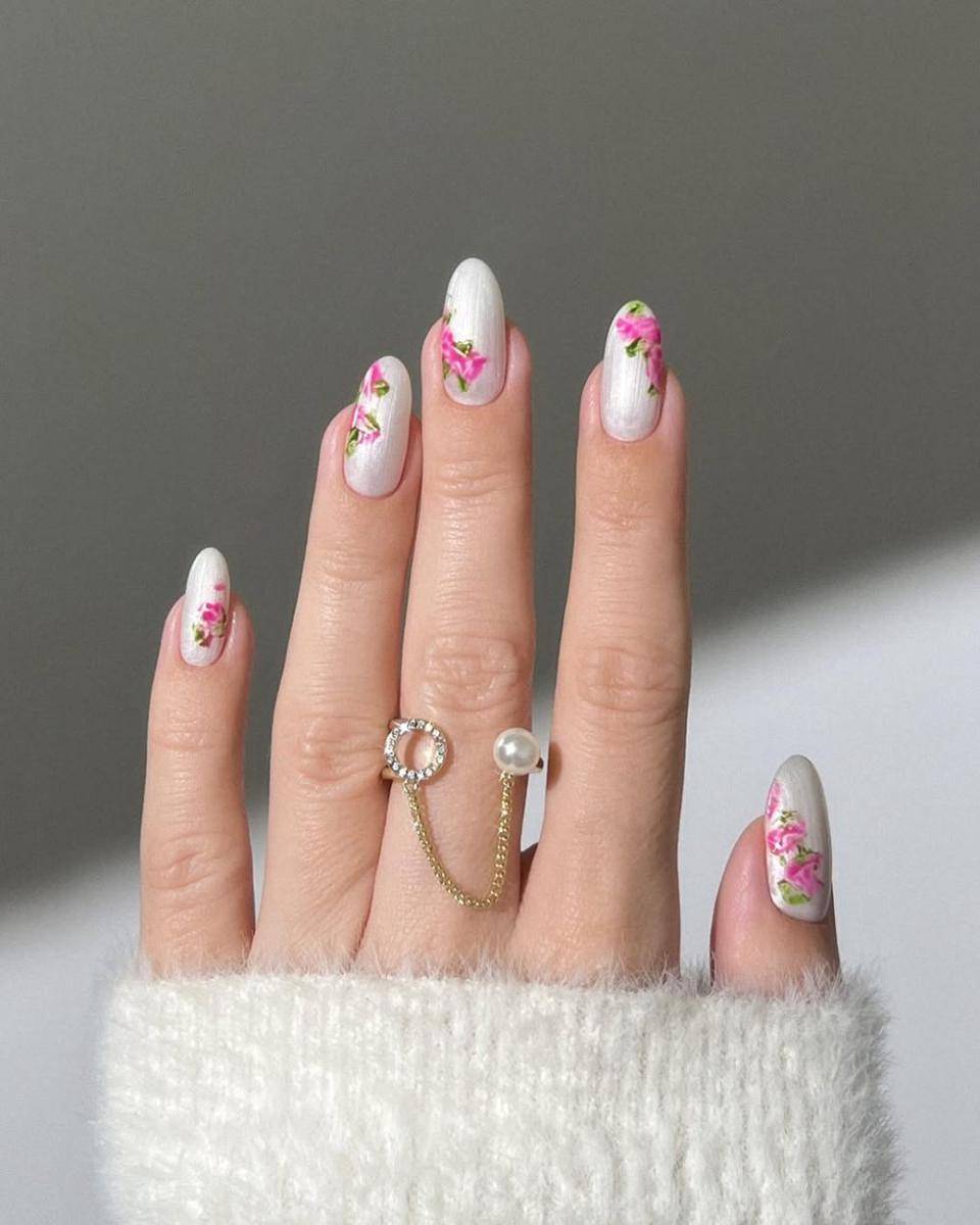 Ide nail art (instagram.com/heygreatnails)