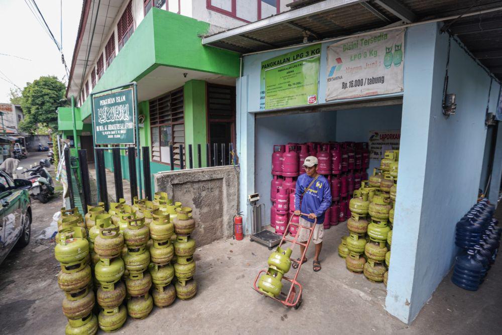 Pertamina Tambah 900 Ribu Tabung LPG 3 Kg untuk Jateng dan DIY