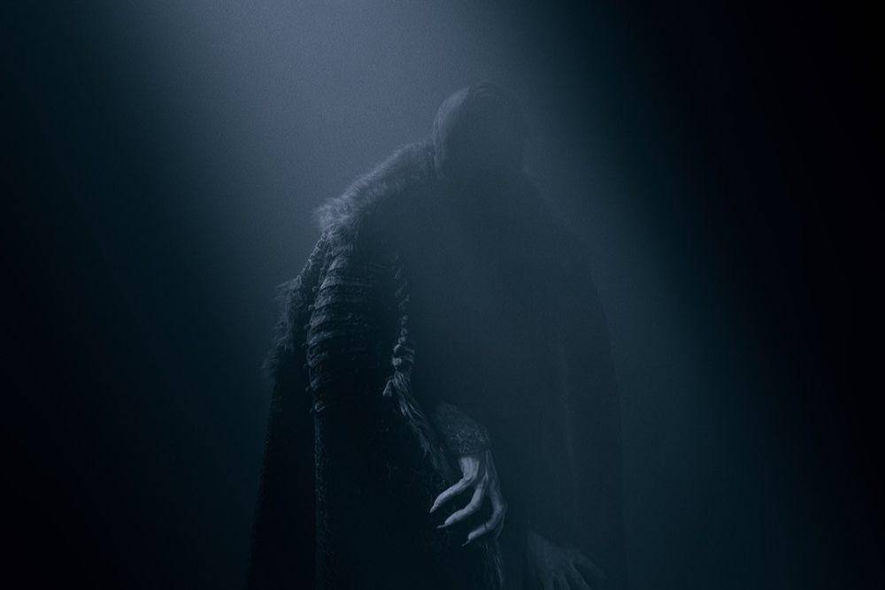 cuplikan adegan yang diperankan Bill Skarsgård (dok. Focus Features/Nosferatu)