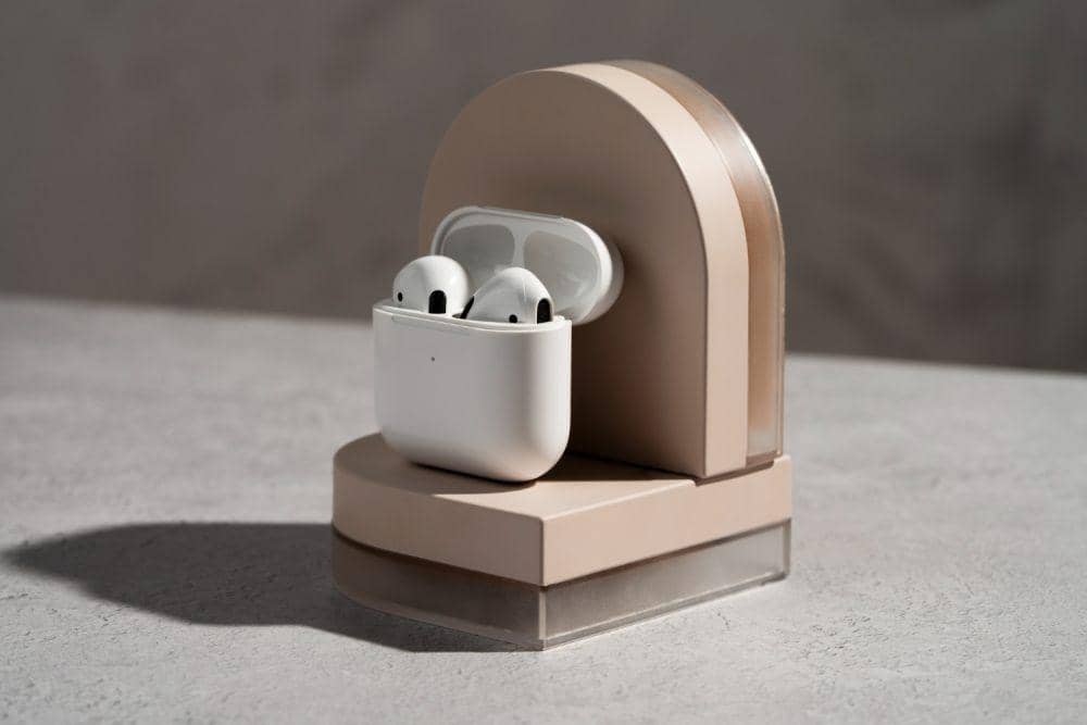 Ilustrasi wireless earbuds (freepik.com/freepik)