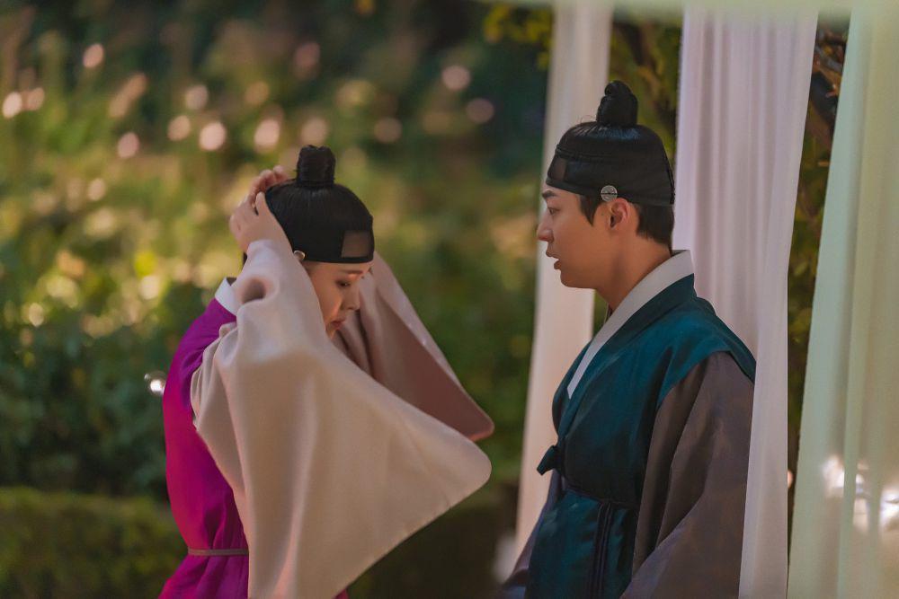 7 Arti Penting Lee Eun Ho bagi Hong Deok Su di Check in Hanyang