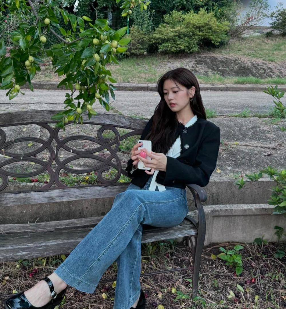 Jung So Min (instagram.com/somin_jj)