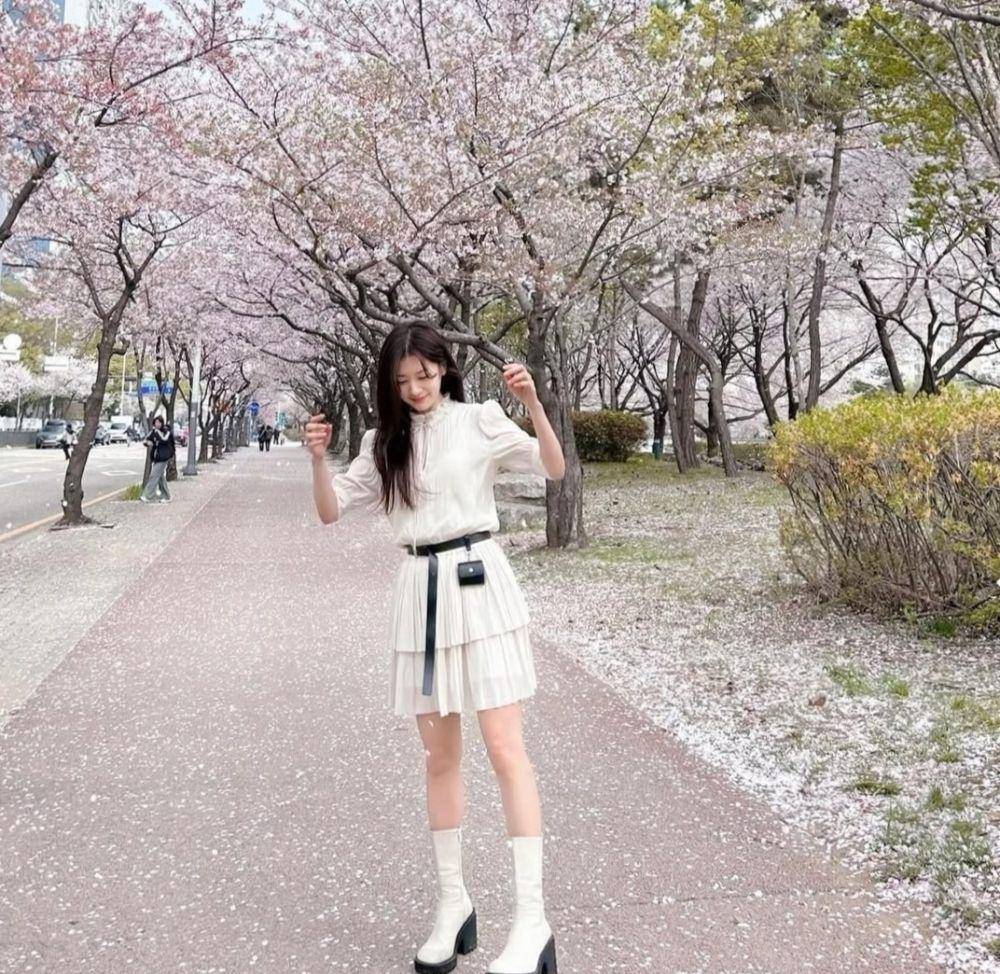 Jung So Min (instagram.com/somin_jj)