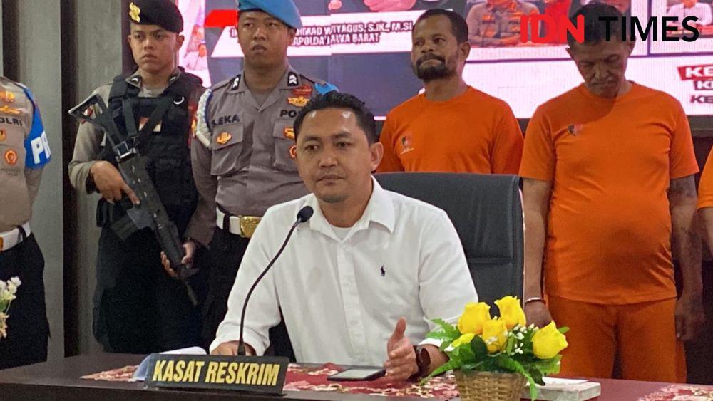Kasatreskrim Polresta Bogor Kota AKP Aji Roznaldi saat ungkap kasus penembakan pria inisial TH (45), Selasa (4/2/2025). (Linna Susanti/IDN Times).