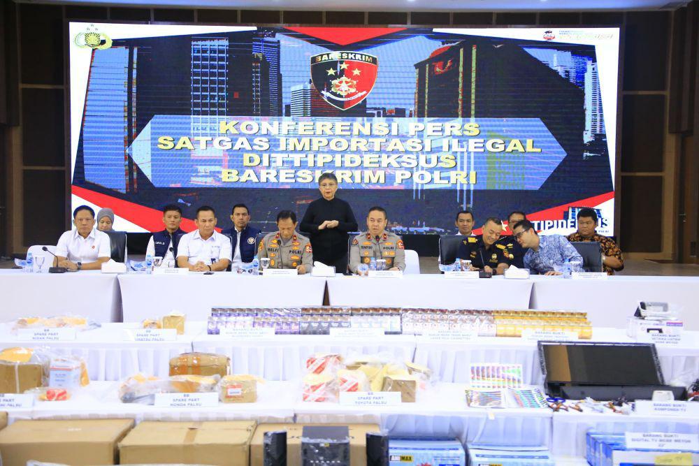 Polri Ungkap 4 Kasus Impor Ilegal dalam 3 Bulan, Negara Rugi Rp54,2 M