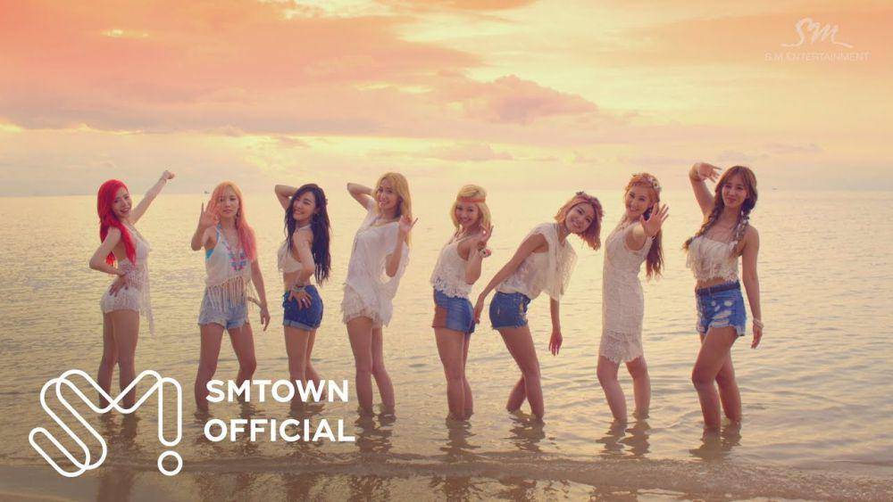 cuplikan MV "Party" (youtube.com/SMTOWN)