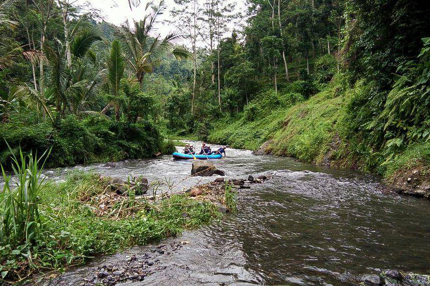 rafting di Sungai Telaga Waja (dok.pribadi/Natalia Indah)