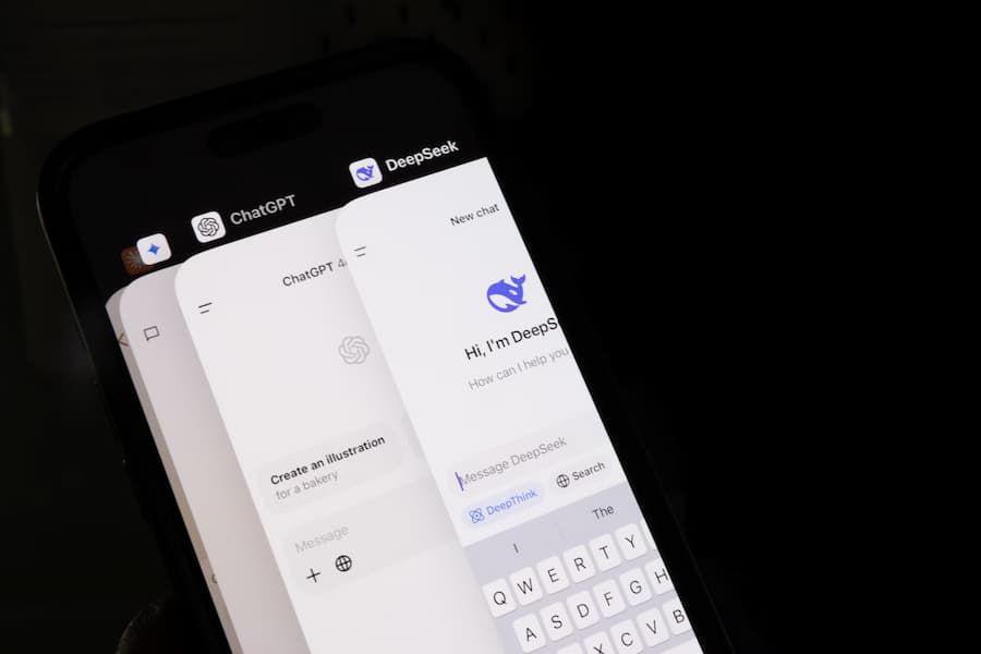 5 Perbandingan DeepSeek dan ChatGPT, Lebih Canggih Mana?