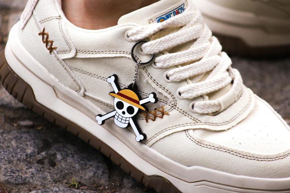 ilustrasi shoe charm (pexels.com/kadir yeşilbudak)
