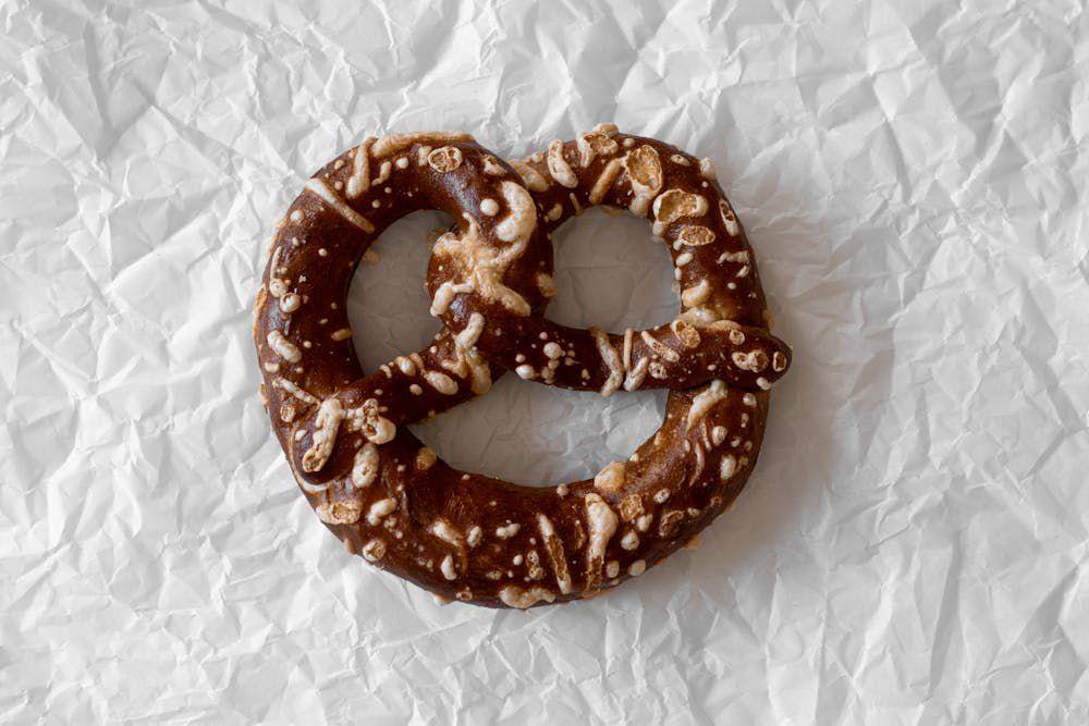 Resep Pretzel Choco Hazelnut, Ide Hampers Valentine untuk Pasangan